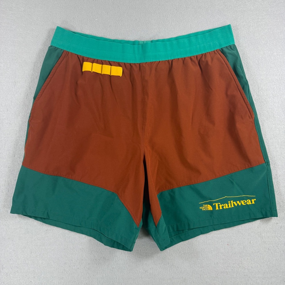 The North Face Trailwear OKT Shorts Men Medium Green Brown Colorblock Hiking Gym